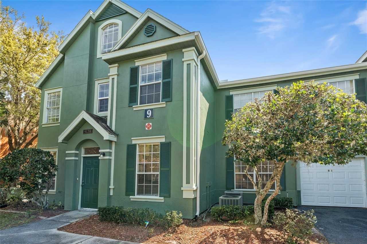 9158 Lake Chase Island Way #9158 - Photo 5 of 40