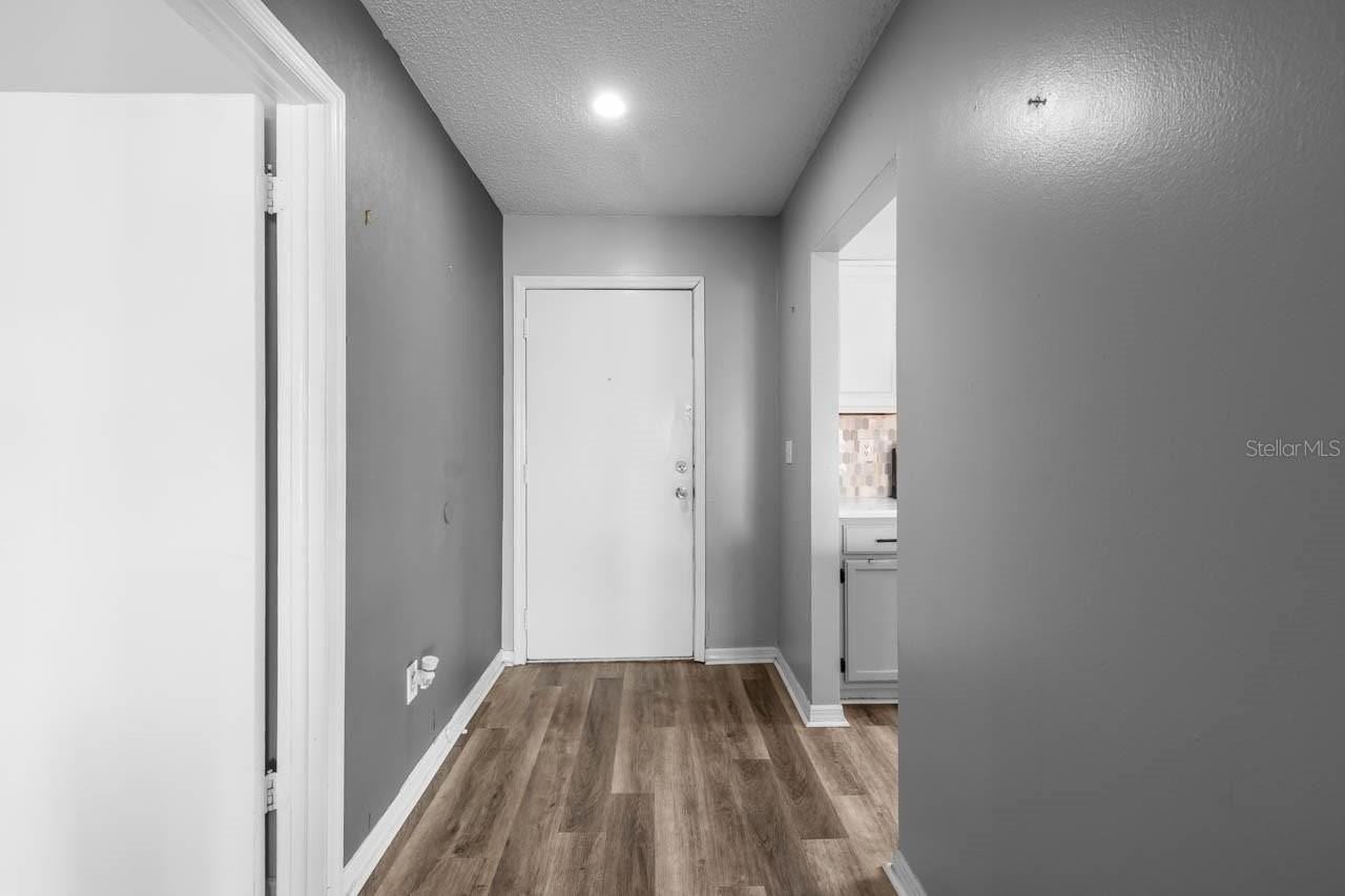 609 Lively Dr #B - Photo 6 of 16