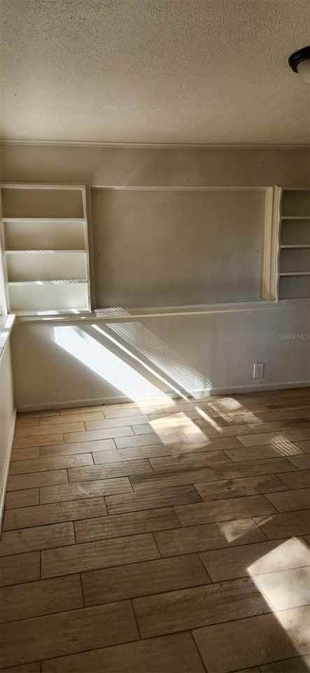 3701 47th St N - Photo 5 of 8