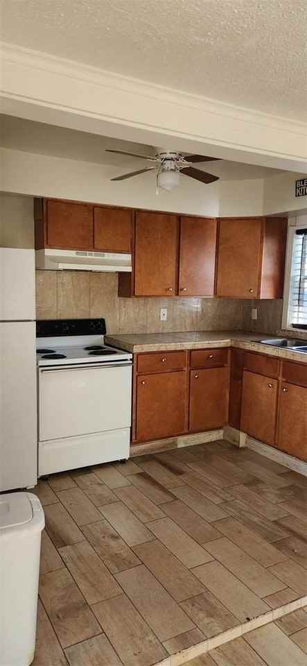 3701 47th St N - Photo 7 of 8