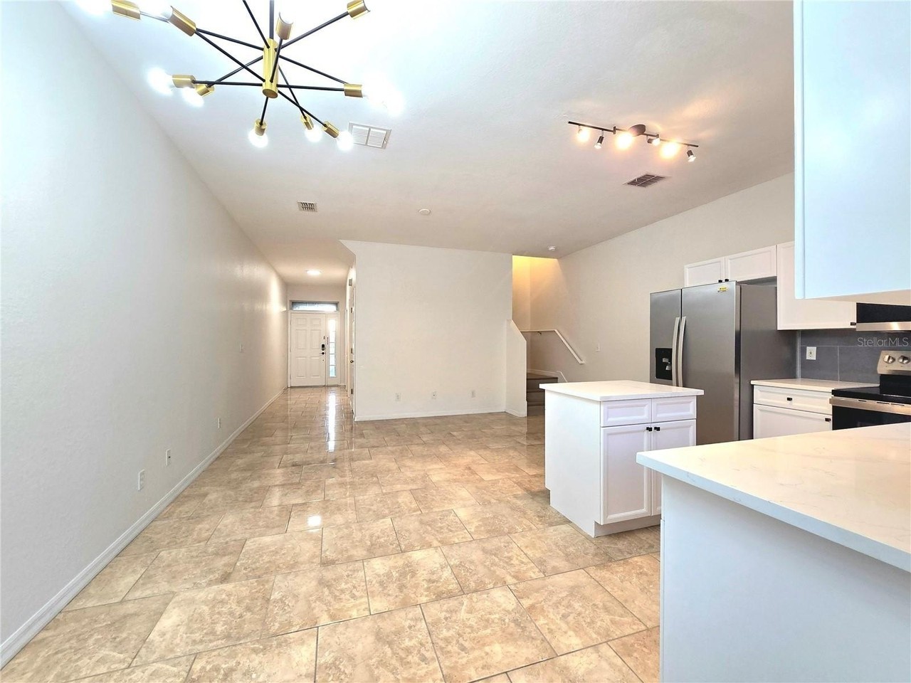 13241 Opal Ct - Photo 7 of 36