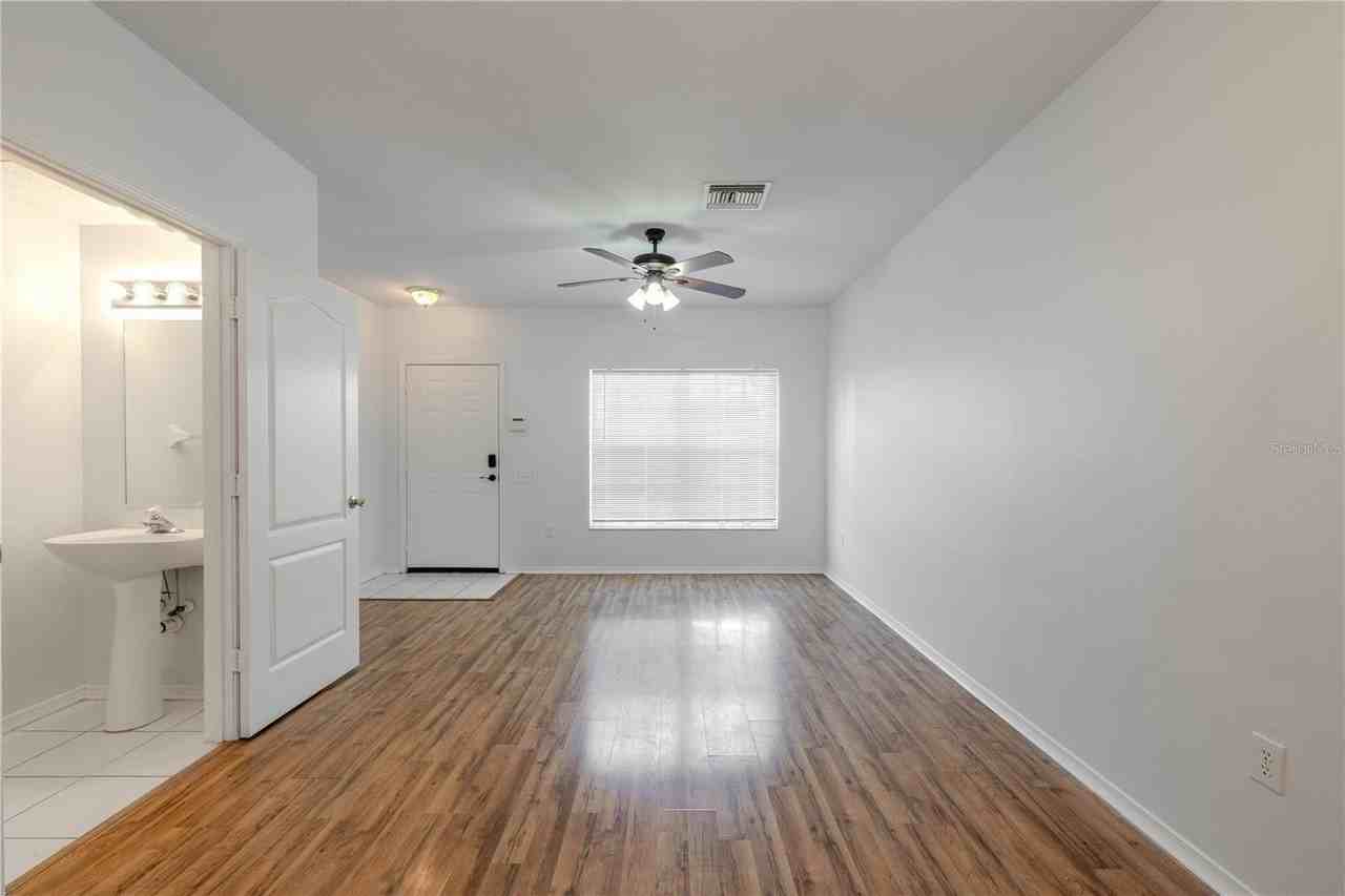 2432 Lake Woodberry Cir - Photo 7 of 32