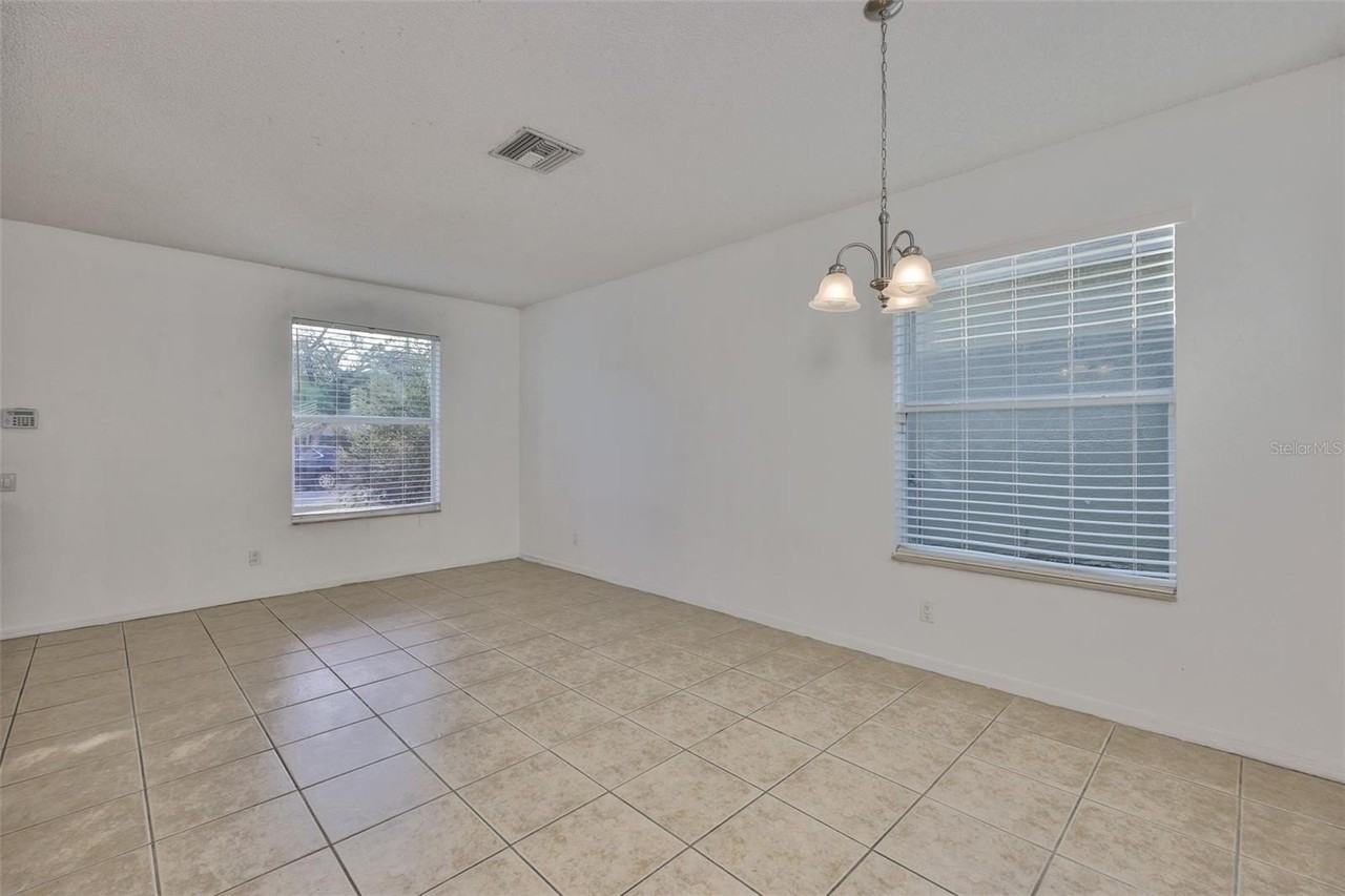 504 Greg St - Photo 7 of 47
