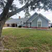 featured image of 15113 Rosewood St