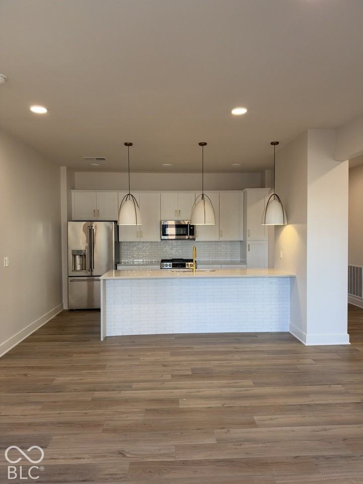 925 Veterans Way #307 - Photo 5 of 50