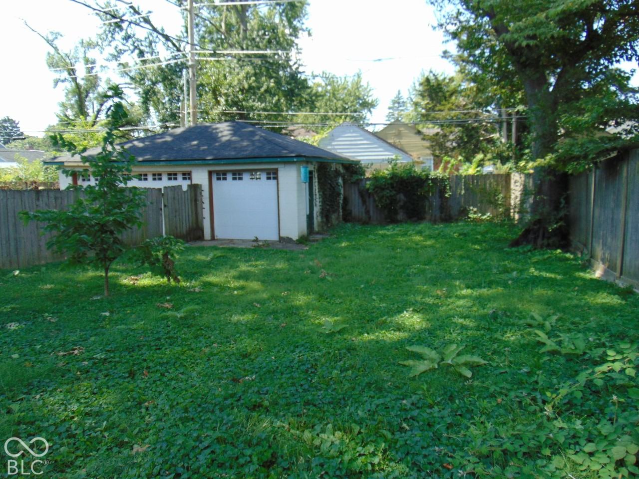 1132 N Hawthorne Ln - Photo 6 of 36