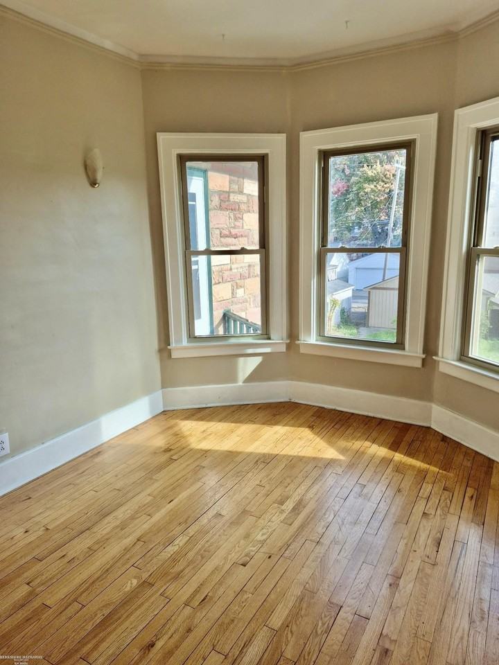 1146 2 Maryland Avenue - Photo 6 of 16