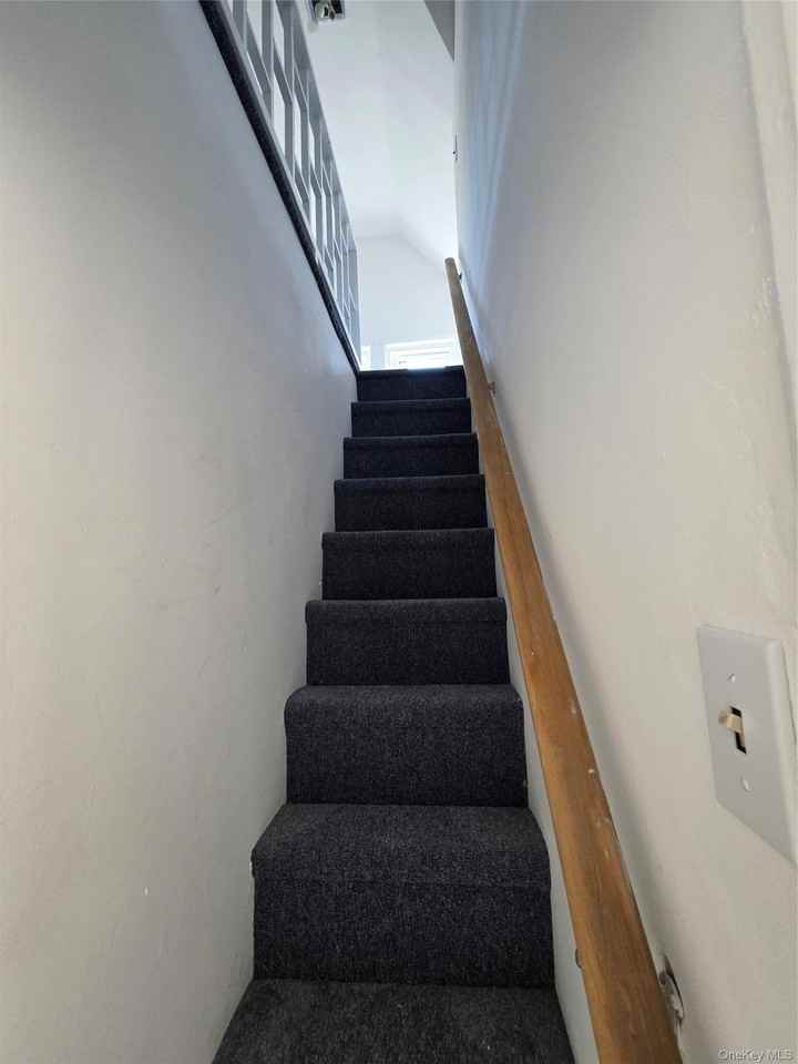 11014 203rd St #2 - Photo 7 of 11