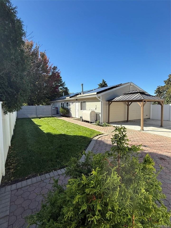 2 Michael Ave - Photo 2 of 13