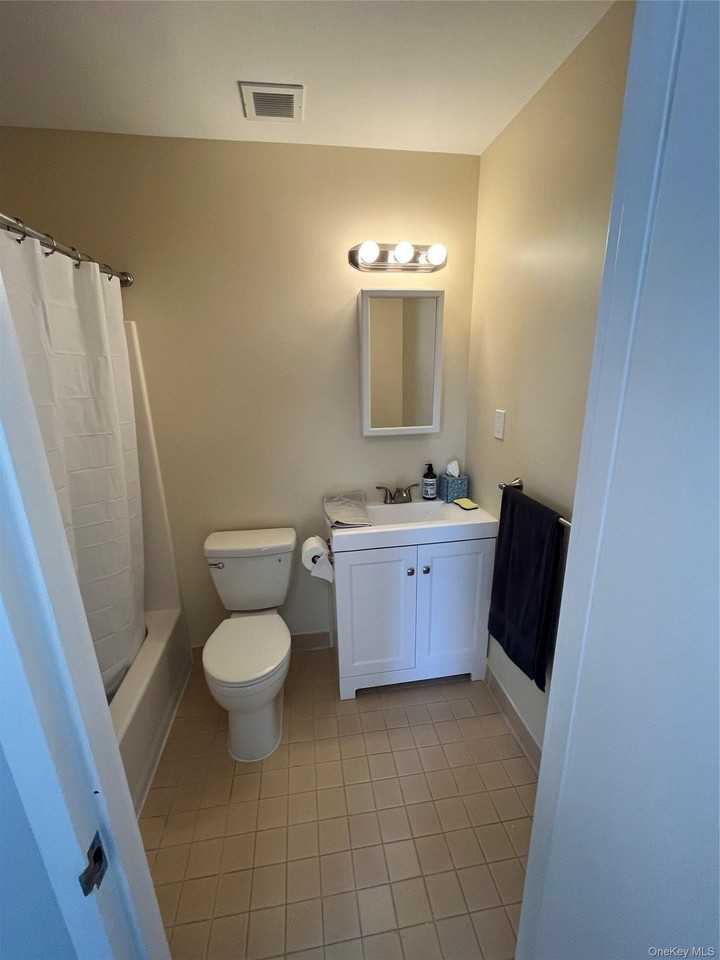 400 Mount Pleasant Ave #2D - Photo 6 of 8