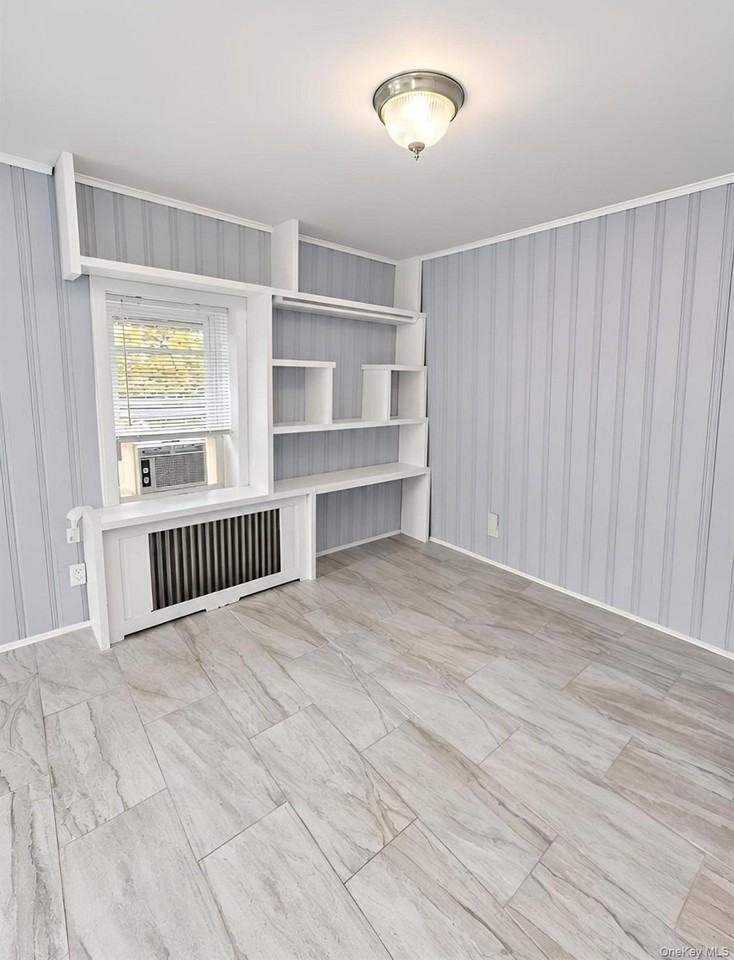 158 Lake Ave - Photo 4 of 14