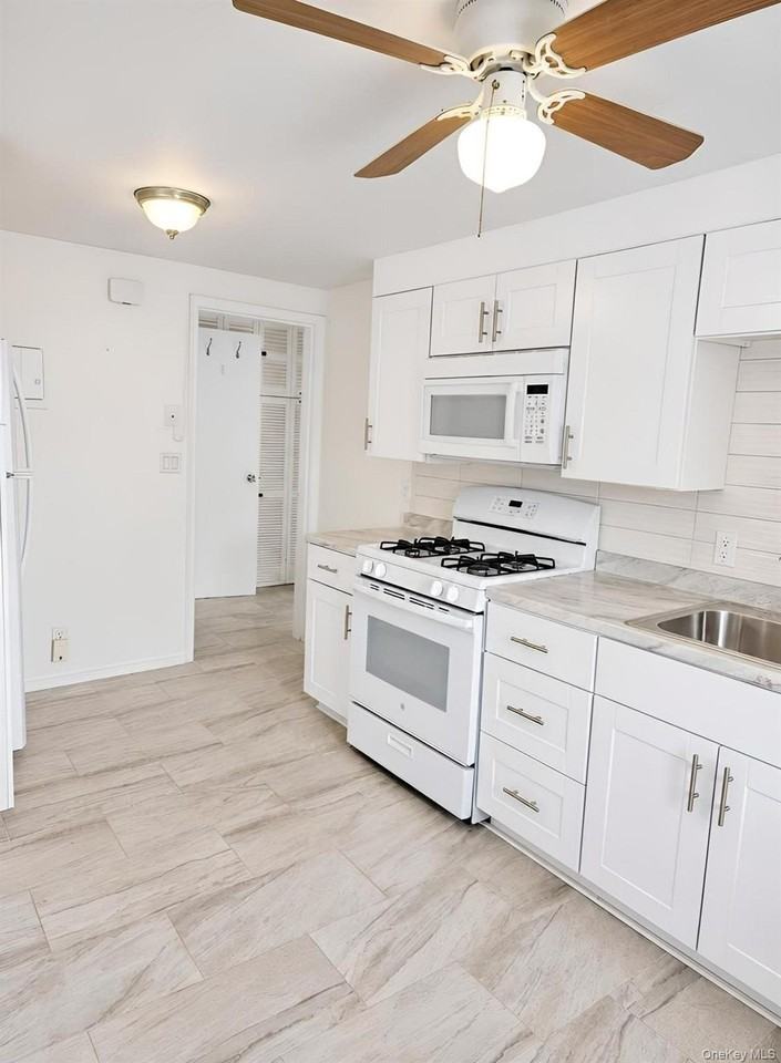 158 Lake Ave - Photo 6 of 14