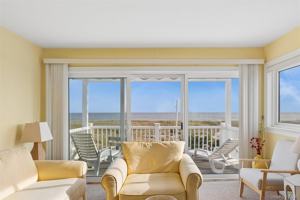 featured image of 281 Dune Rd #1B