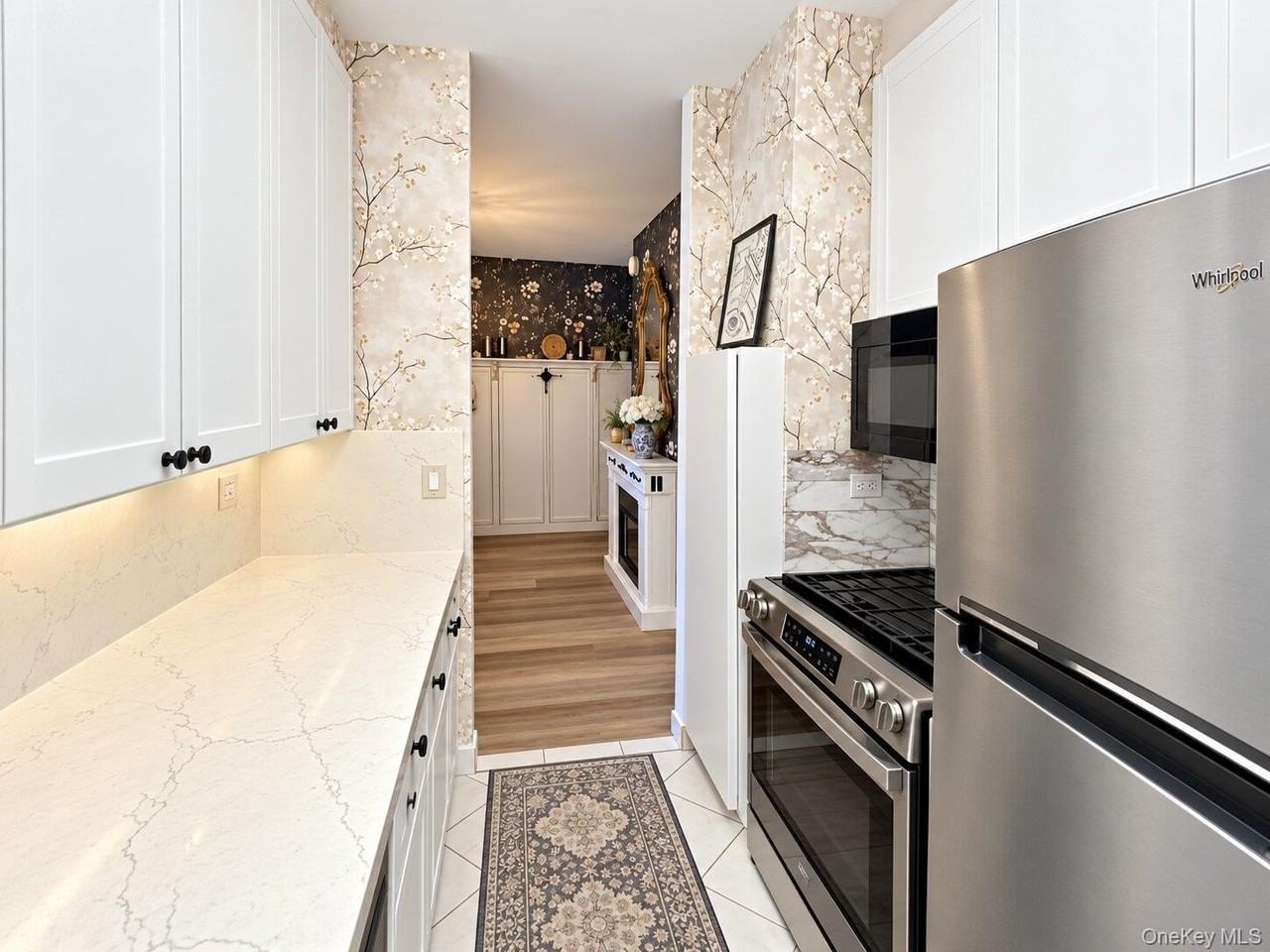 26910 Grand Central Pkwy #9U - Photo 6 of 23