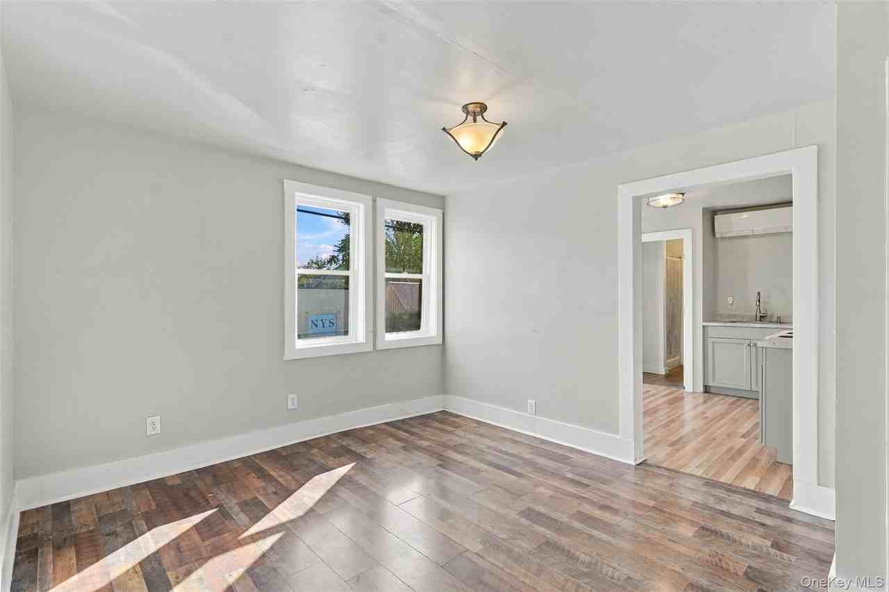 89 Main St #2 - Photo 6 of 20
