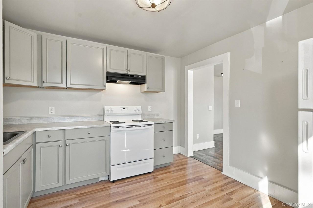 89 Main St #2 - Photo 7 of 20