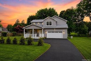 33 Howland Ave - Photo 1 of 1