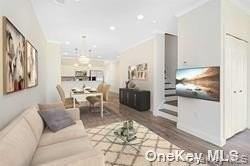 7 Nathan Hale Dr #E - Photo 5 of 13