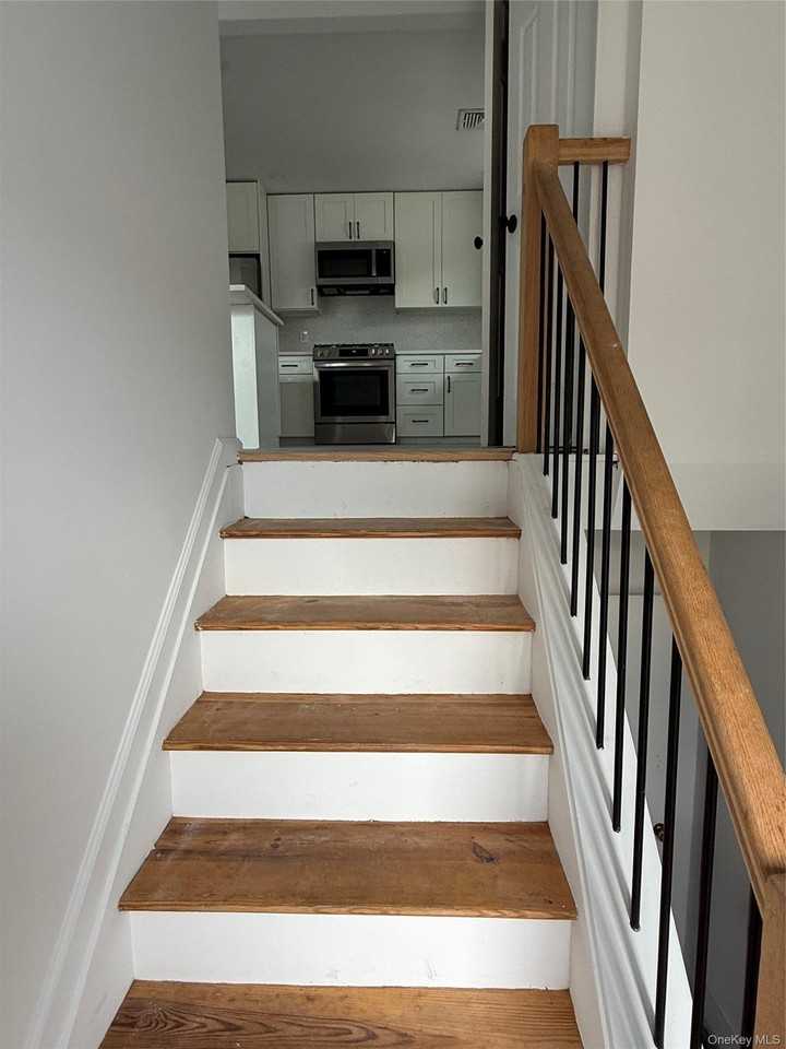623 E Park Ave - Photo 3 of 17