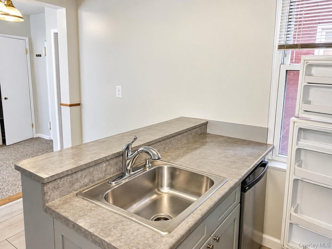 874 W Broadway #A3 - Photo 5 of 11