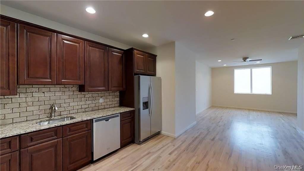 417 New York Ave #2A - Photo 2 of 12