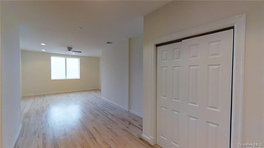 417 New York Ave #2A - Photo 5 of 12