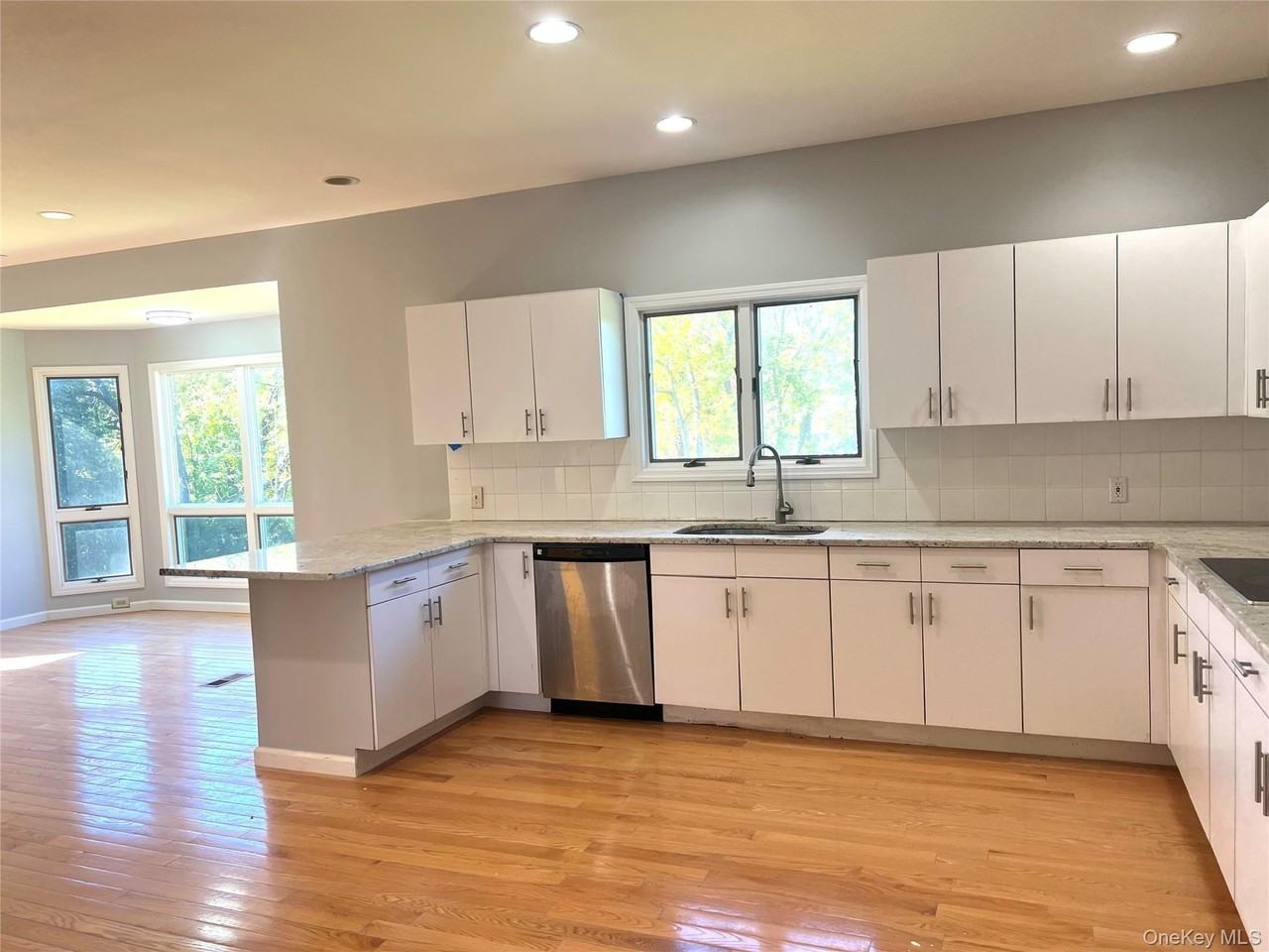 5 Deep Woods Ct - Photo 4 of 6