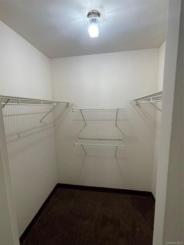 23 June Ct Apt 2b - Photo 4 of 12