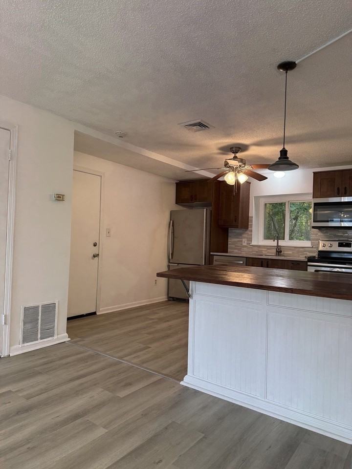 5455 N Main St #8B - Photo 2 of 10