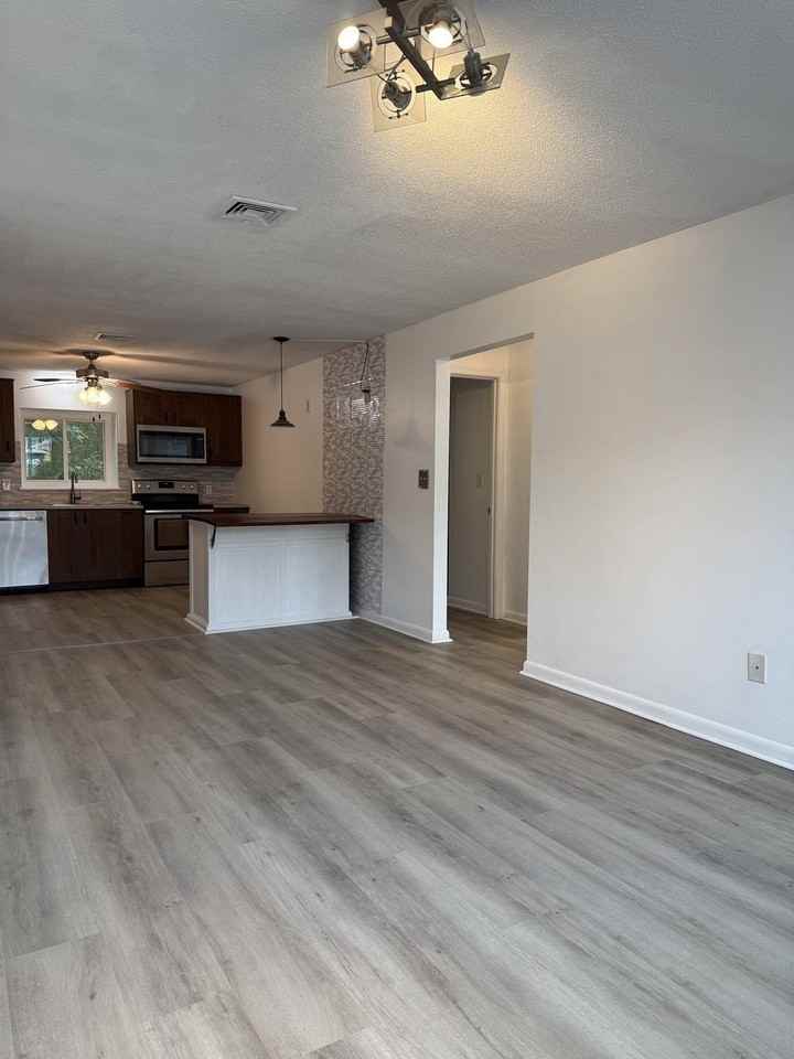 5455 N Main St #8B - Photo 4 of 10