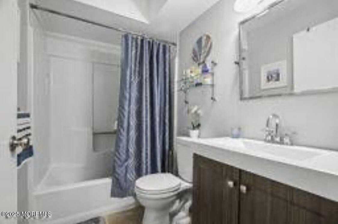 111 5th Ave #7 - Photo 4 of 10