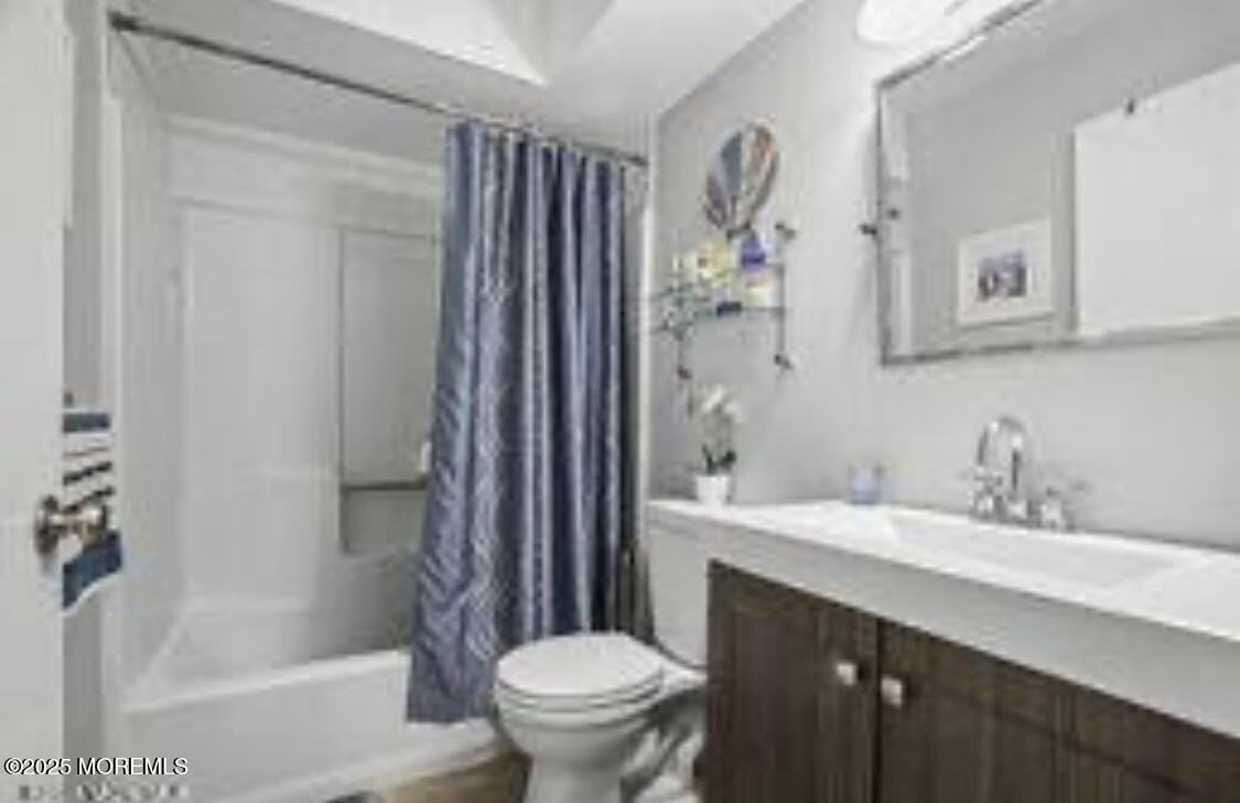 111 5th Ave #7 - Photo 5 of 10