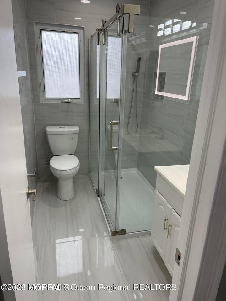6 Dwight Dr - Photo 6 of 9