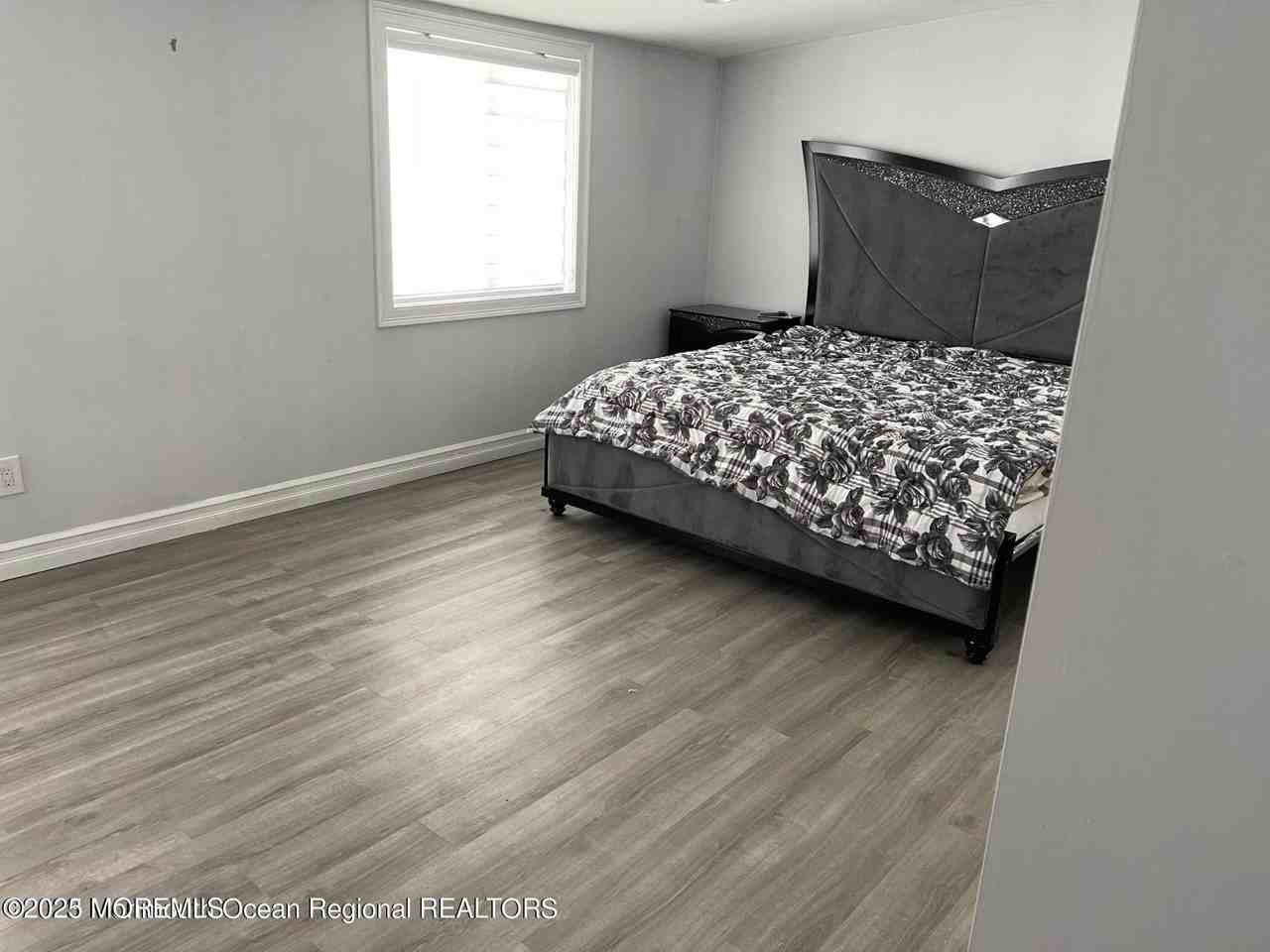 404 Deal Rd - Photo 5 of 11