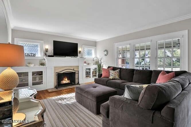 423 Church St - Photo 2 of 27
