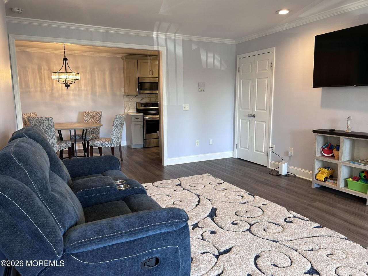 330 Shore Drive #B11 - Photo 3 of 29