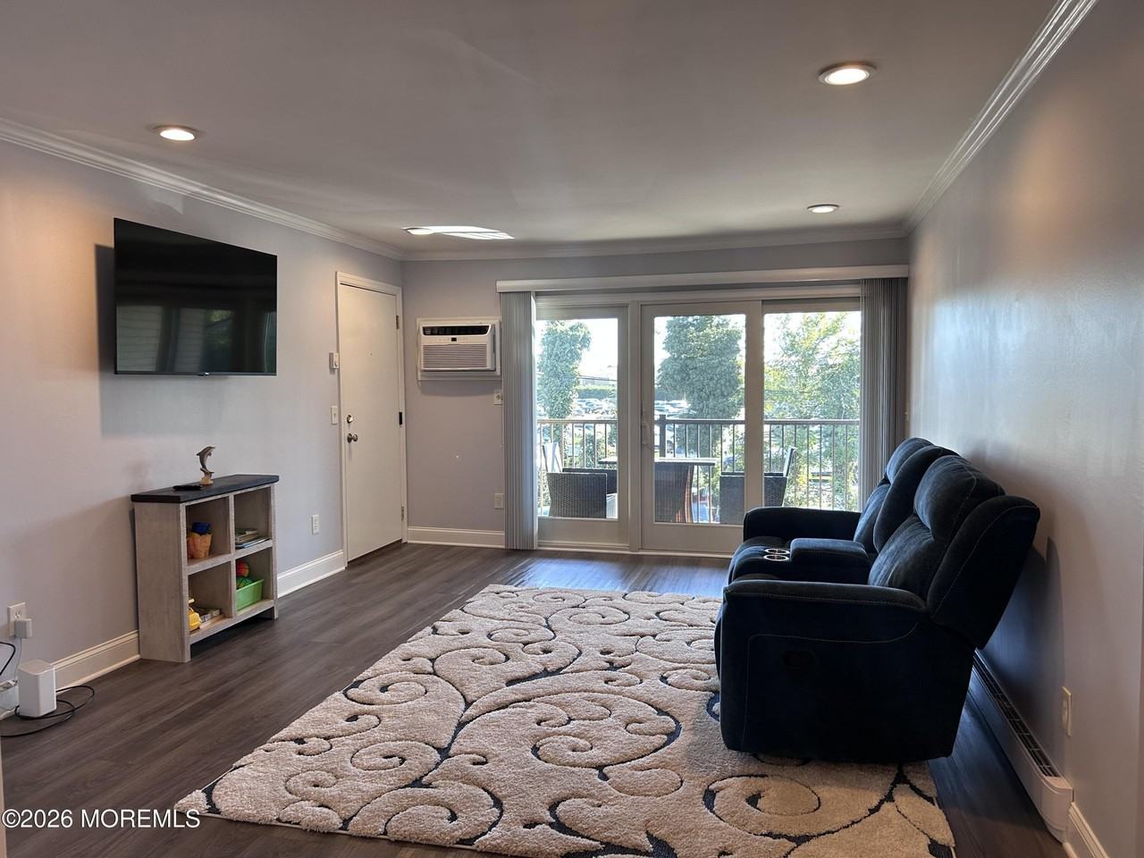 330 Shore Drive #B11 - Photo 4 of 29