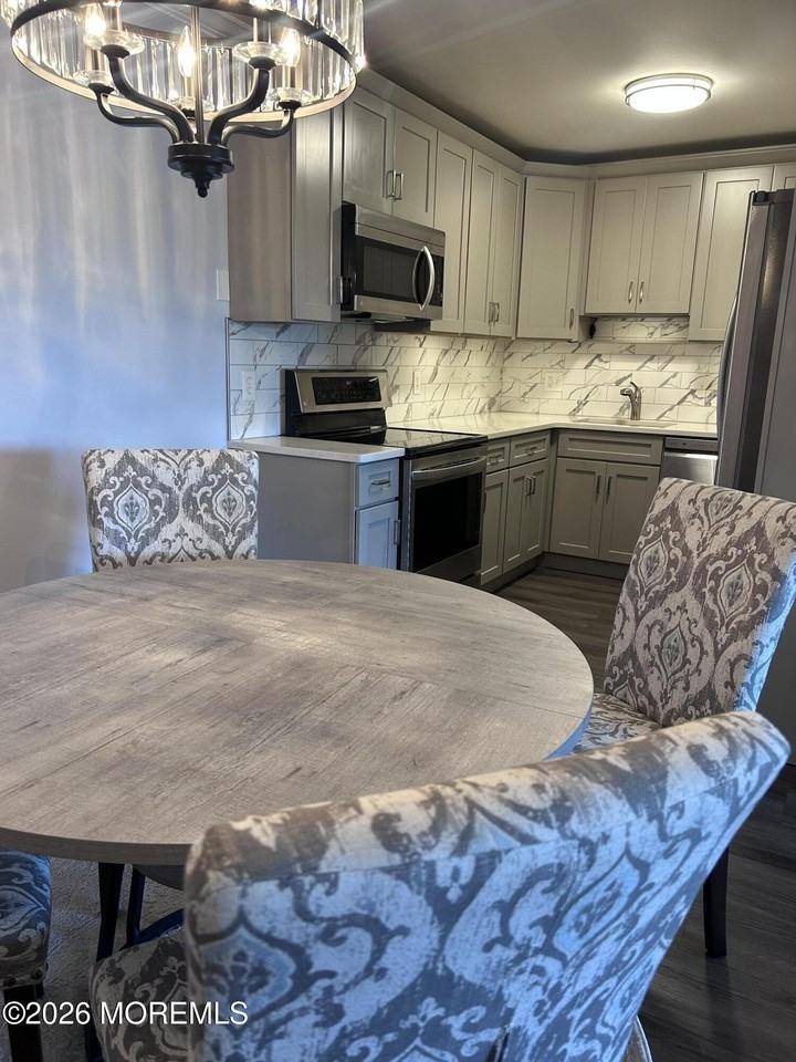 330 Shore Drive #B11 - Photo 6 of 29