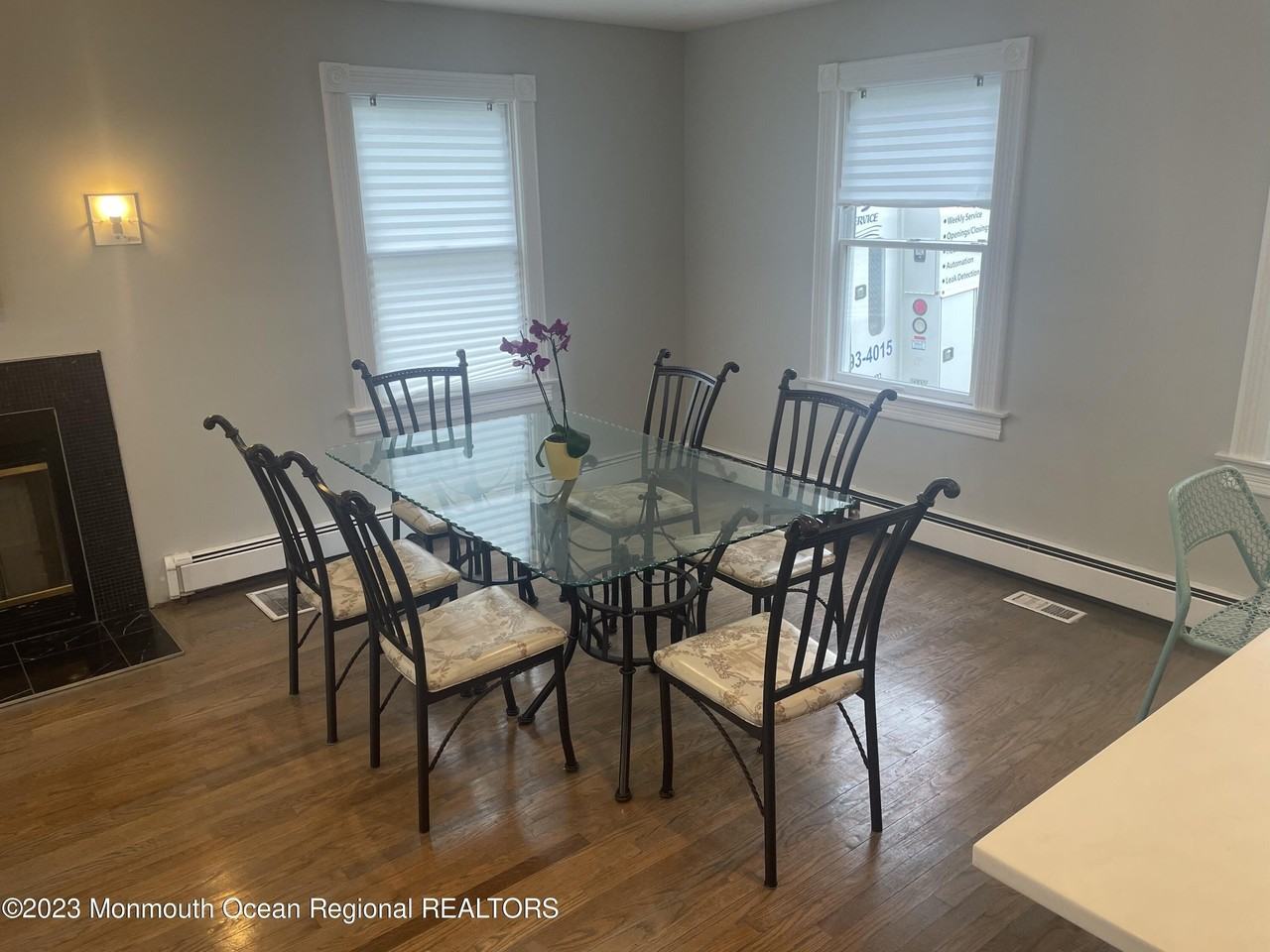 363 Lake Ave - Photo 3 of 20