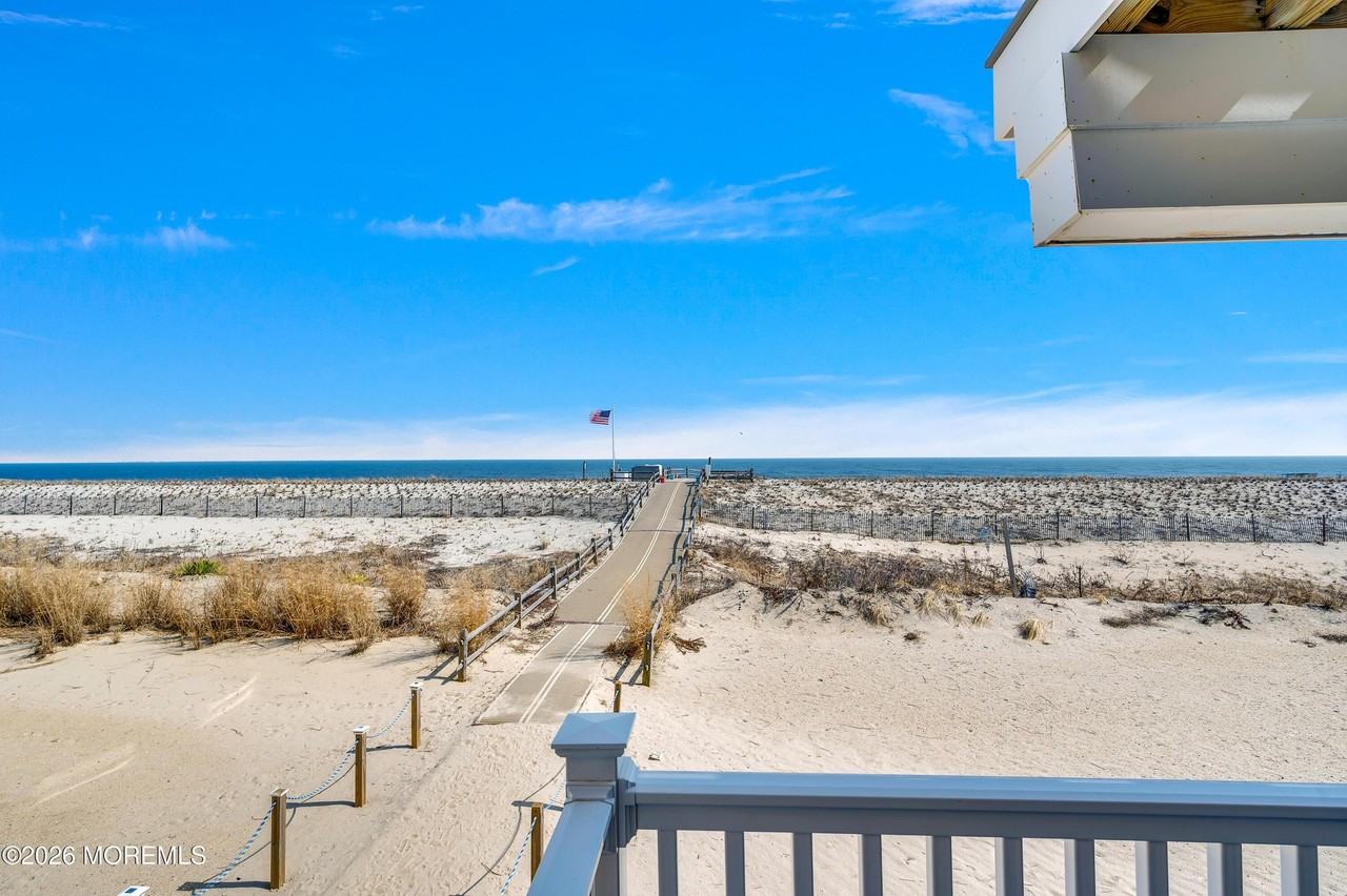36 Dune Ter - Photo 4 of 28
