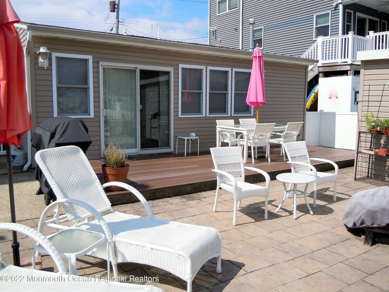 223 Butler Blvd - Photo 2 of 21