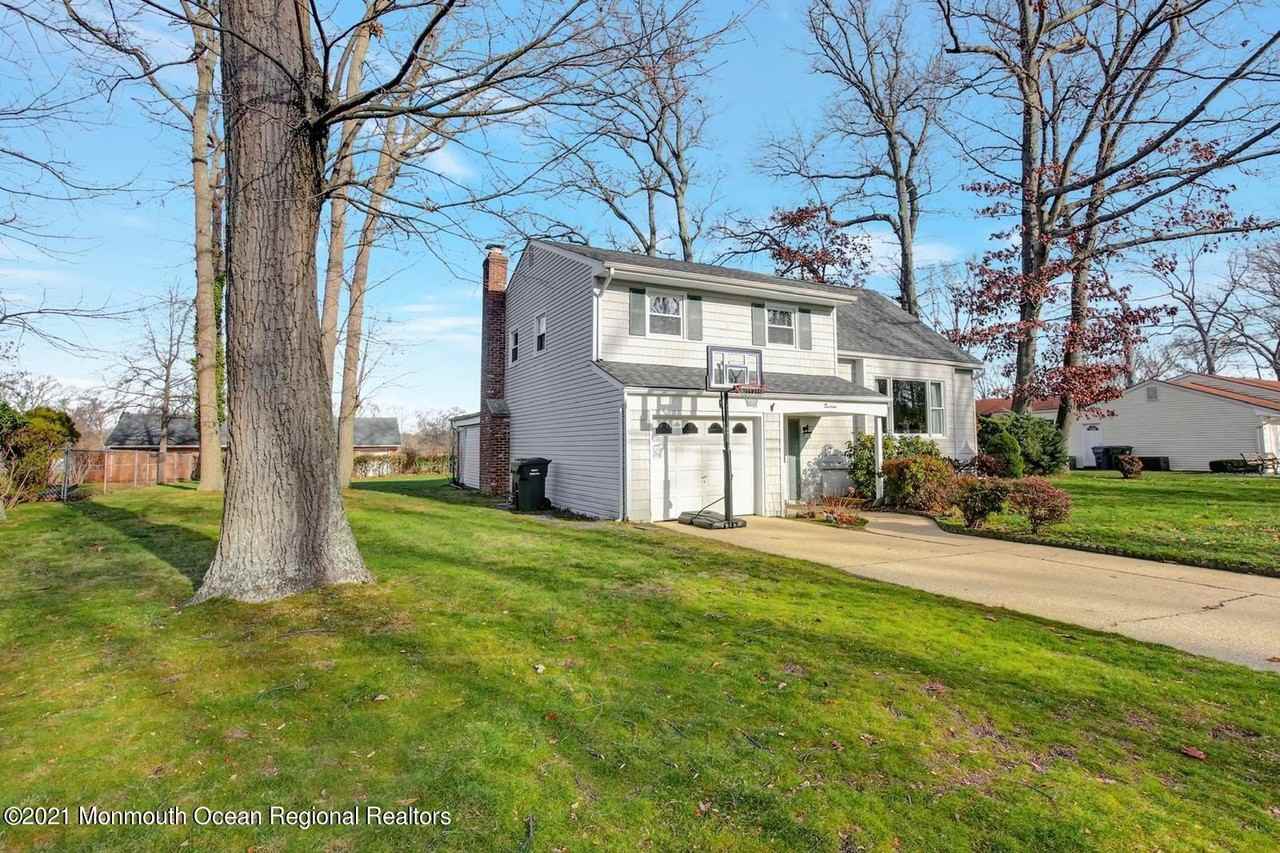 13 Roslyn Dr - Photo 3 of 30