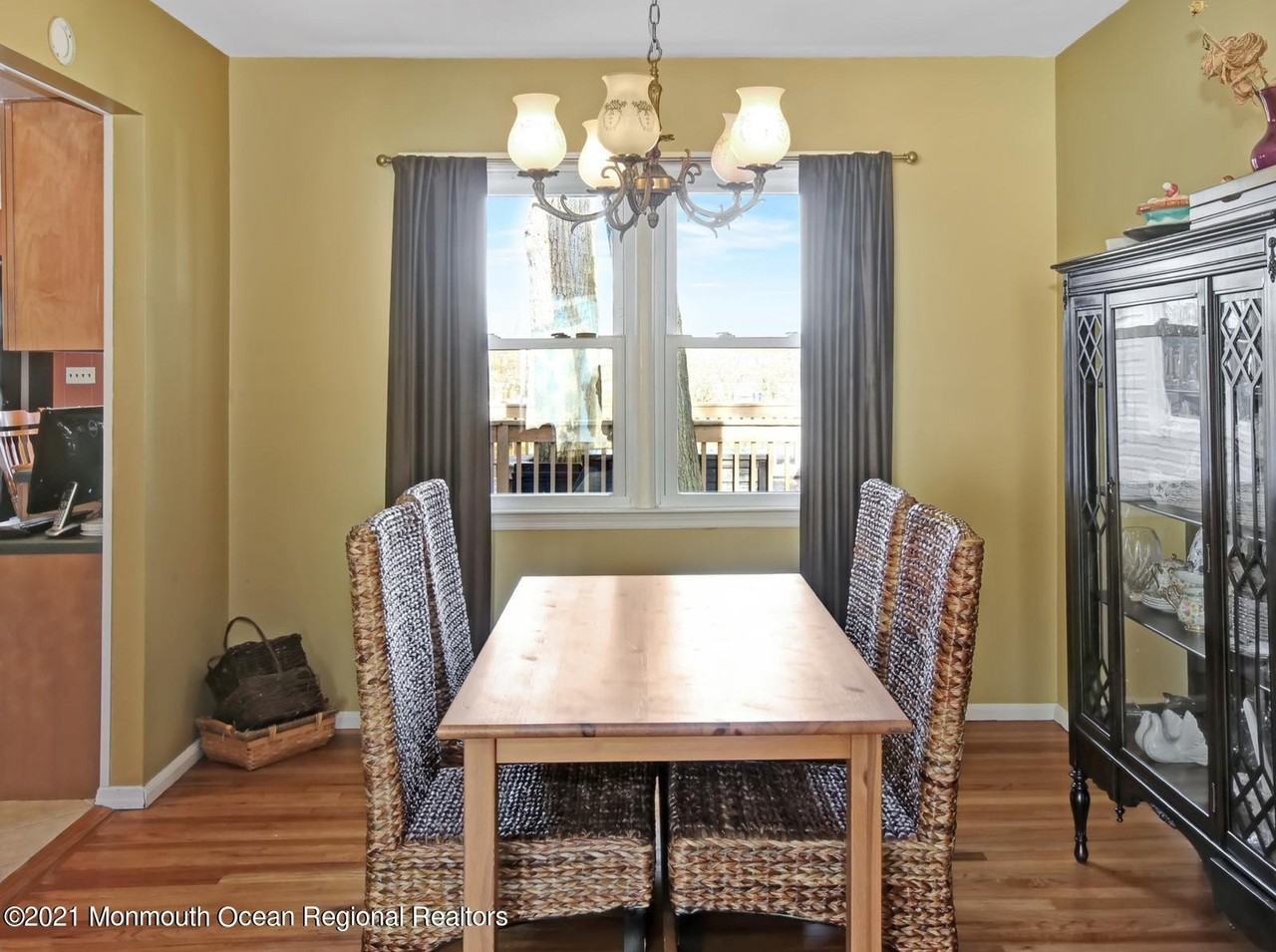13 Roslyn Dr - Photo 7 of 30