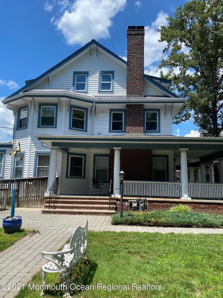 628 Beers St