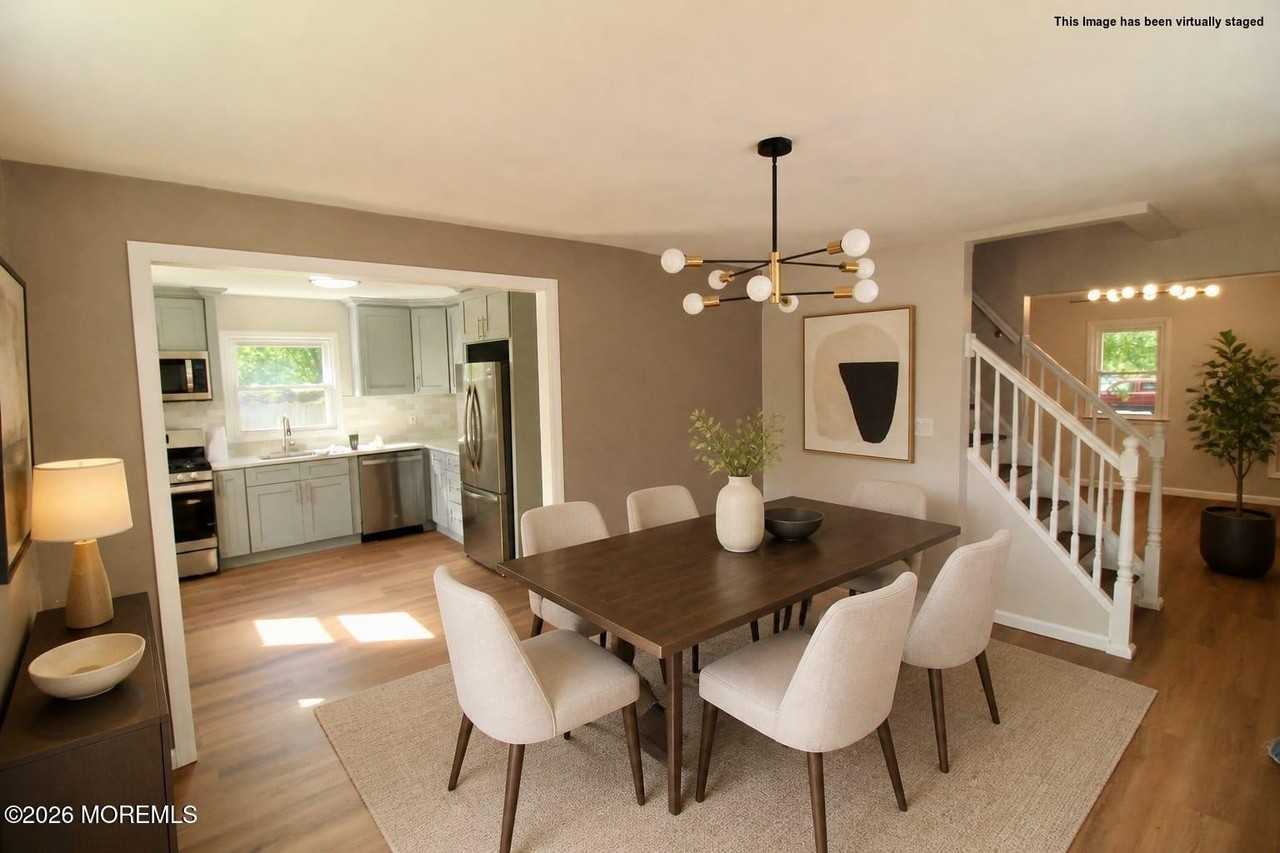 102 Morningside Ave - Photo 3 of 18