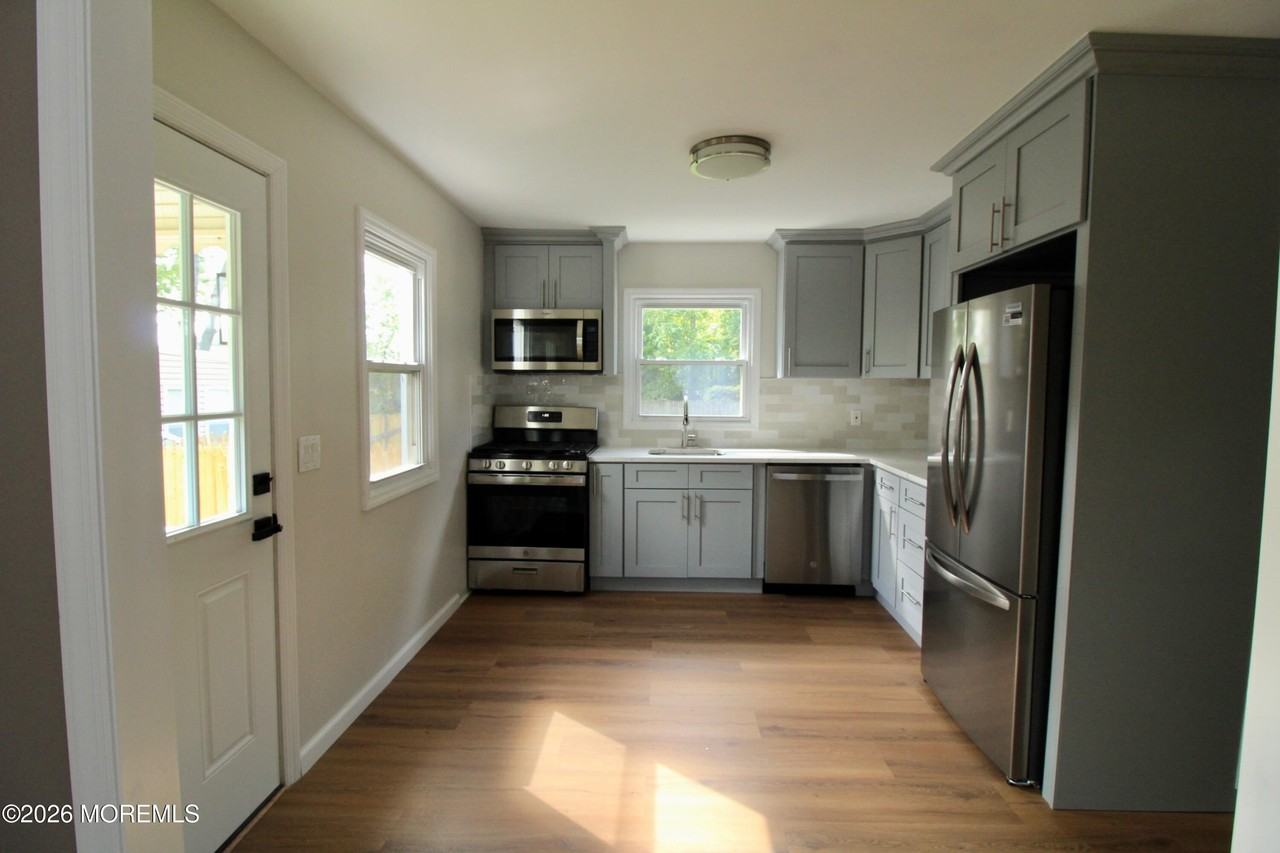 102 Morningside Ave - Photo 7 of 18