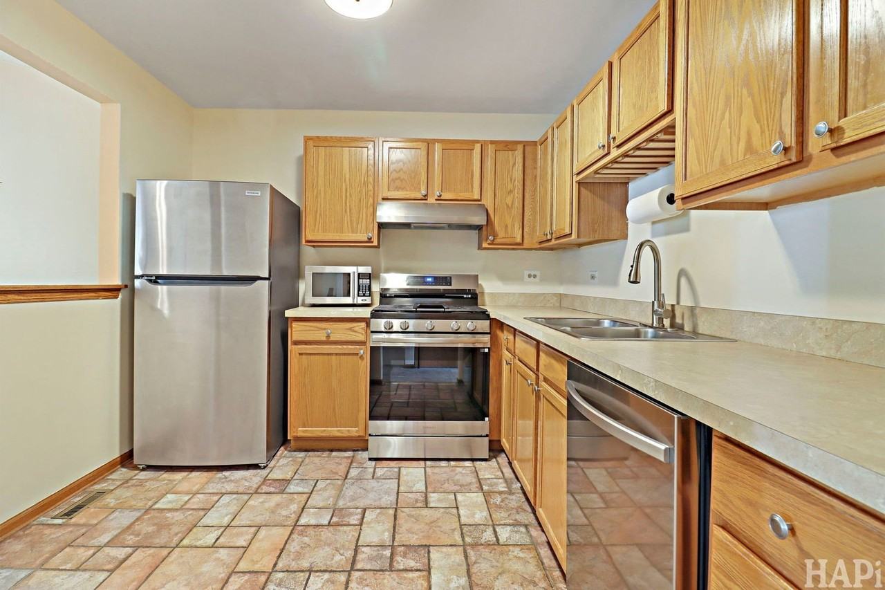 277 W Treehouse Ln - Photo 6 of 15