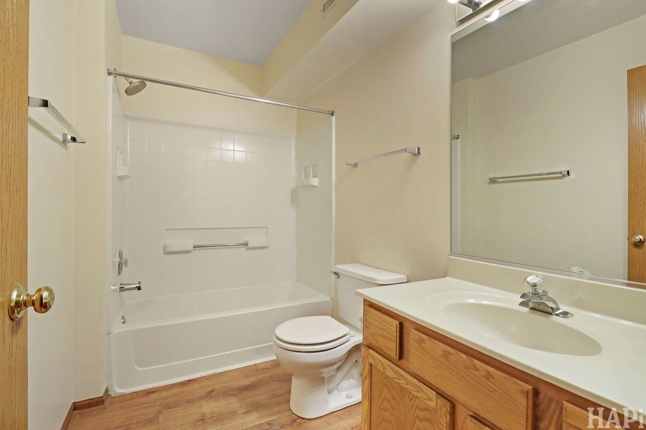277 W Treehouse Ln - Photo 7 of 15