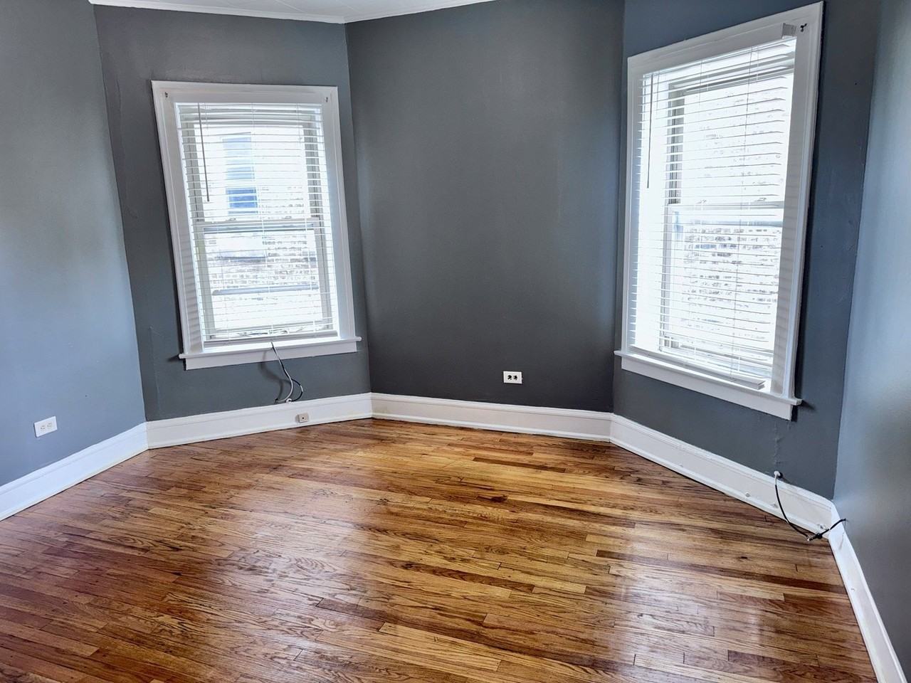 7915 S Langley Ave #2 - Photo 6 of 15