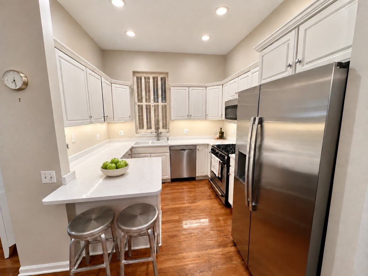 1923 N Howe St #A - Photo 4 of 18